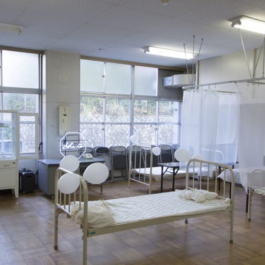 青柳文子、平野紗季子、小谷実由らが参加。『She is大人の保健室』