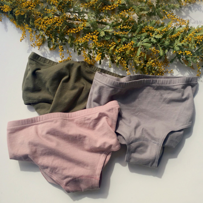 EMILY WEEK × She is × sisiFILLE ３ブランド共同開発のサニタリーショーツを3/8 『国際女性デー』に発売