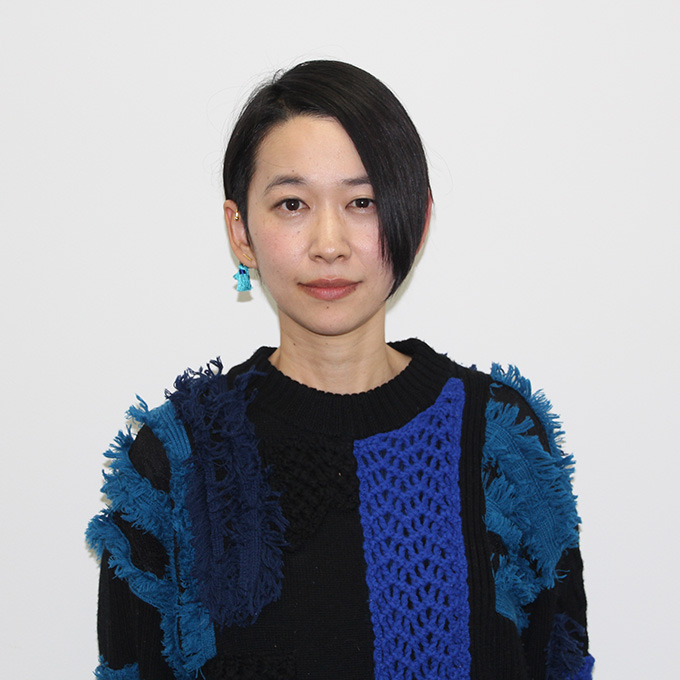 西加奈子