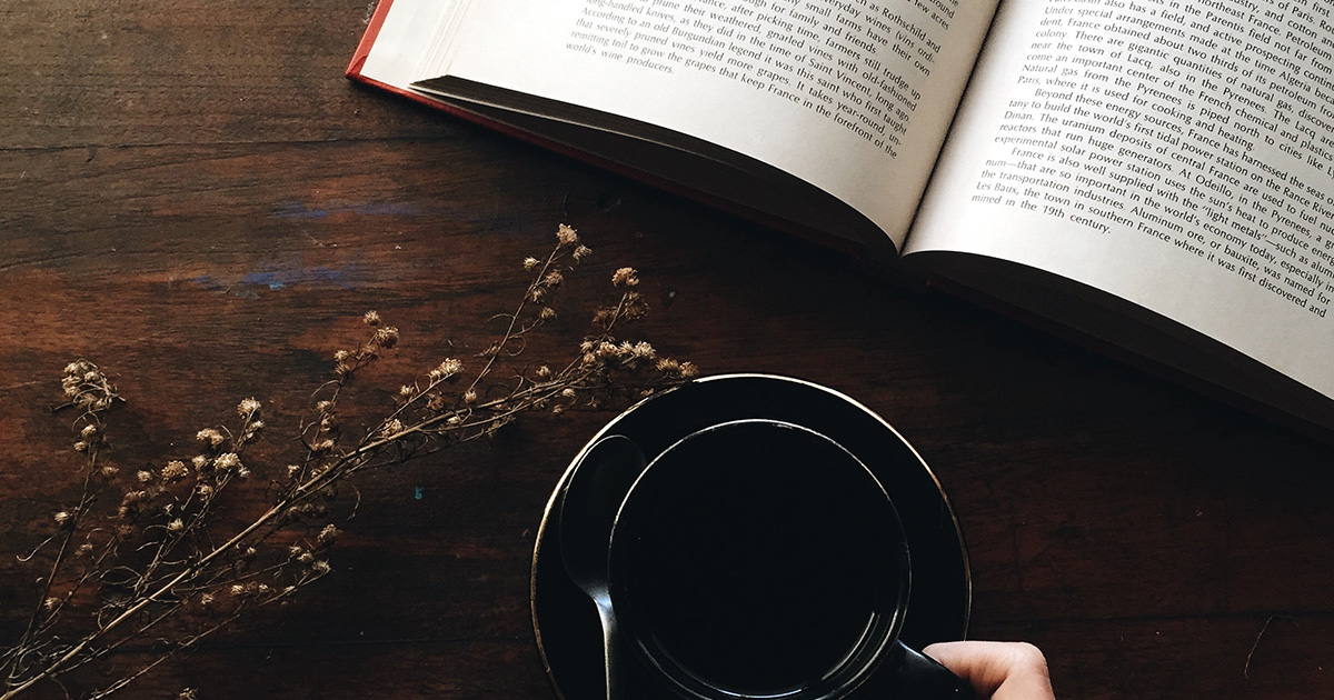 Girlfriendsが選ぶ、おんなともだちを想い見つめる15冊