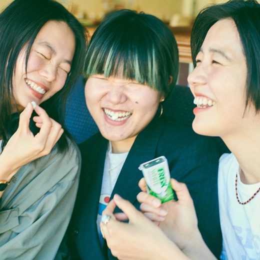 「笑顔」の形はひとつじゃない。自分が自分でいるための5人の笑顔